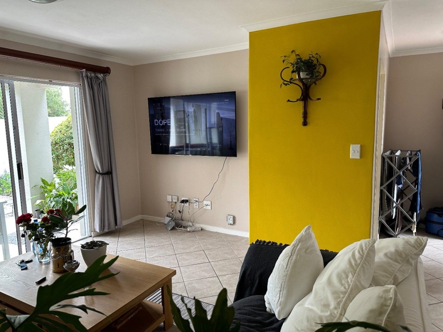 To Let 2 Bedroom Property for Rent in Big Bay Western Cape